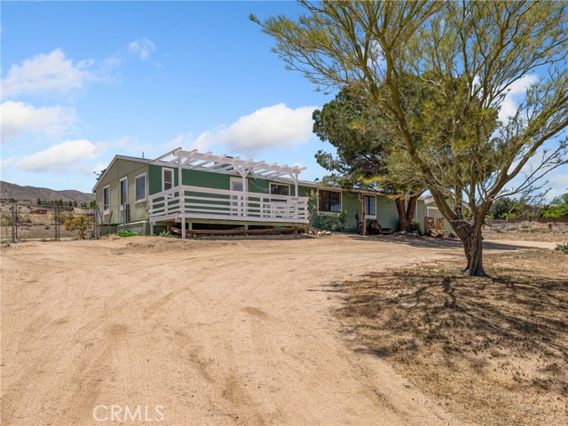 Detail Gallery Image 2 of 33 For 26525 Horizon St, Apple Valley,  CA 92308 - 4 Beds | 2 Baths