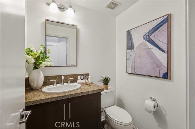 Detail Gallery Image 25 of 32 For 607 Rockefeller #72,  Irvine,  CA 92612 - 2 Beds | 2/1 Baths