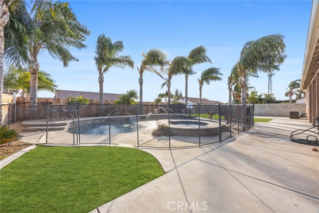 11515 Regarse, Bakersfield CA: https://media.crmls.org/medias/57b73ca9-ad7f-4bfd-9e75-c09a74e79d5f.jpg