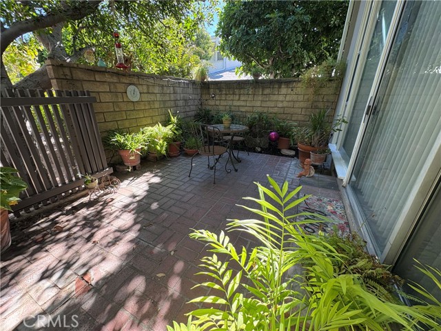 Image 16 of 26 For 4256 Kling Street