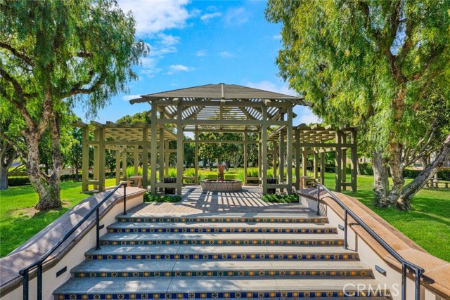 45 Modesto, Irvine CA: https://media.crmls.org/medias/57b83d8f-4f81-4b8b-8189-9a498a21b96b.jpg