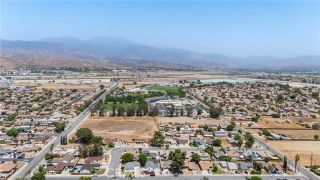 773 S Camino Los Banos, San Jacinto CA: https://media.crmls.org/medias/57b8fa5b-9460-40c4-8ecd-3b112fb0086e.jpg