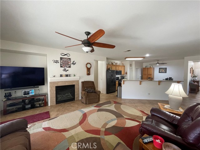 24967 Volga Street, Hemet CA: https://media.crmls.org/medias/57b92adc-bb98-483d-817a-c4e9a85e3345.jpg