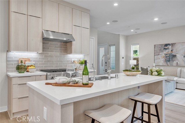 Detail Gallery Image 14 of 63 For 120 Parkland Alley, Lake Forest,  CA 92630 - 5 Beds | 4 Baths