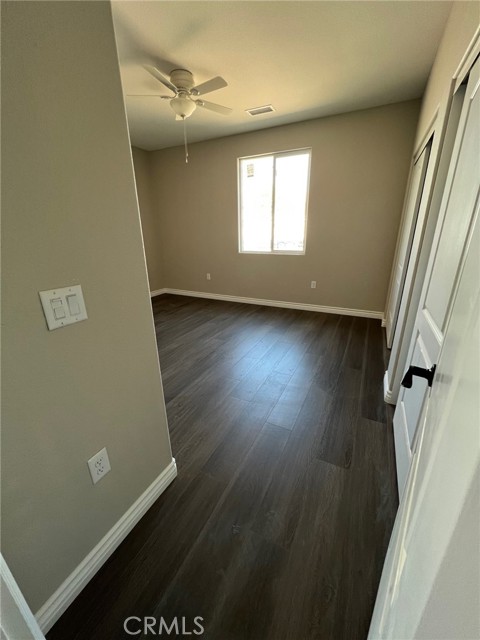 Detail Gallery Image 8 of 14 For 8507 Stockton Ave, Hesperia,  CA 92344 - 5 Beds | 2 Baths