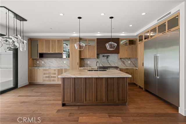 2111 Clark, Redondo Beach, California 90278, 4 Bedrooms Bedrooms, ,5 BathroomsBathrooms,Residential,For Sale,Clark,SB26059150