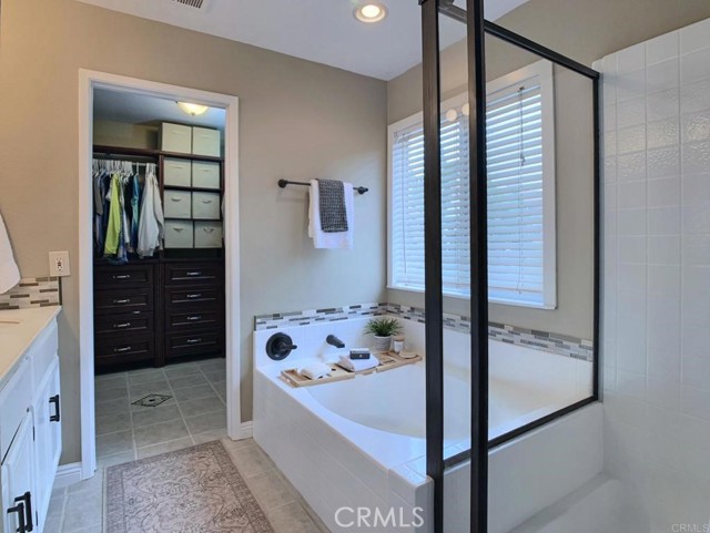 1242 Avenida Amistad, San Marcos CA: https://media.crmls.org/medias/57bc69ae-a662-4505-8b97-d575c82691ec.jpg