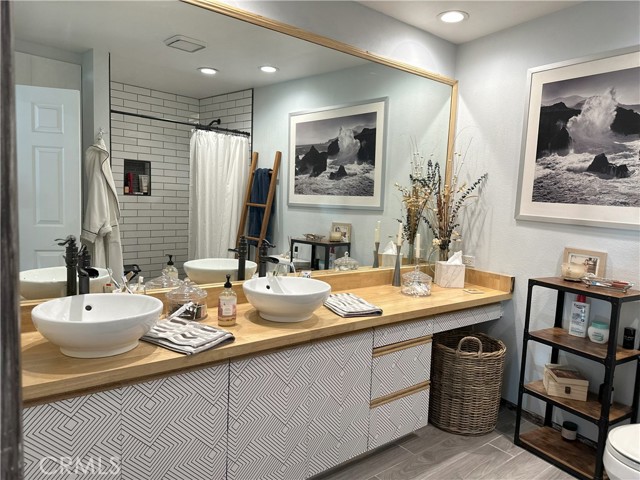 Detail Gallery Image 23 of 31 For 452 Orange Grove Pl, Pasadena,  CA 91103 - 2 Beds | 2/1 Baths