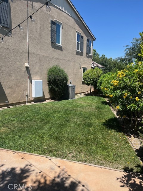 3996 S Somerston Way, Ontario CA: https://media.crmls.org/medias/57bd78b4-954c-4273-949f-b9300e89cee3.jpg