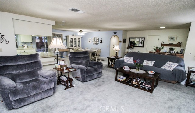 12629 11th Avenue, Victorville CA: https://media.crmls.org/medias/57be1108-11b4-43f8-94b9-41adfbf09f3c.jpg