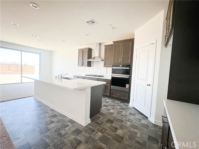 Detail Gallery Image 10 of 33 For 29643 Patriot Ct, Menifee,  CA 92584 - 5 Beds | 3 Baths