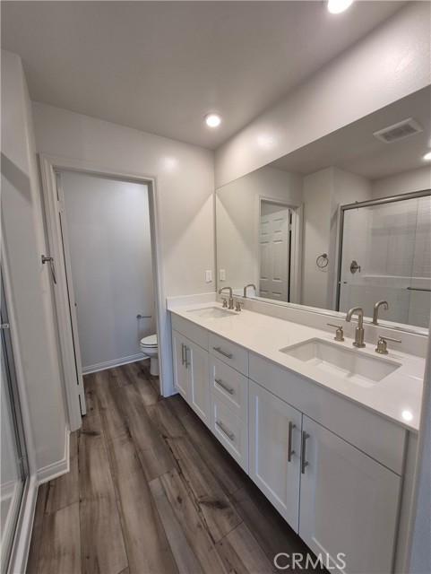 Detail Gallery Image 12 of 24 For 2137 Cumberland, Pomona,  CA 91766 - 4 Beds | 3/1 Baths