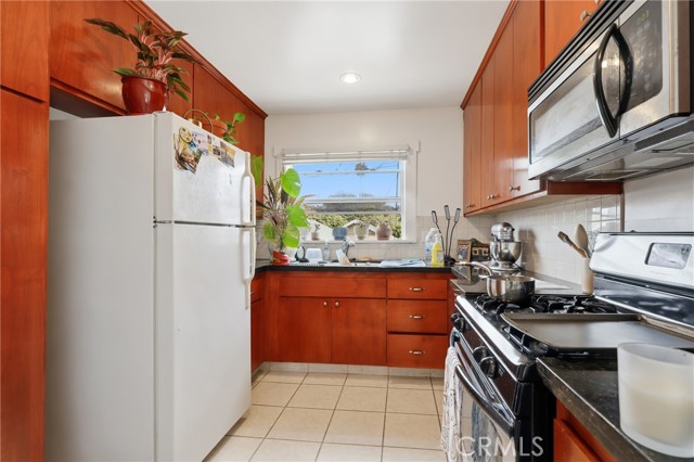 Detail Gallery Image 14 of 28 For 820 Temple Ave, Long Beach,  CA 90804 - – Beds | – Baths