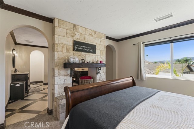 Detail Gallery Image 15 of 24 For 21887 Strawberry Ln, Canyon Lake,  CA 92587 - 4 Beds | 3/1 Baths