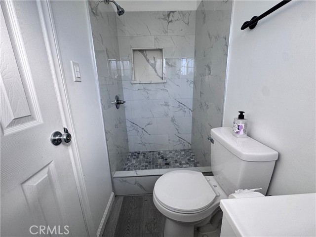 Detail Gallery Image 4 of 12 For 1001 S Eucalyptus Ave, Inglewood,  CA 90301 - 0 Beds | 1 Baths