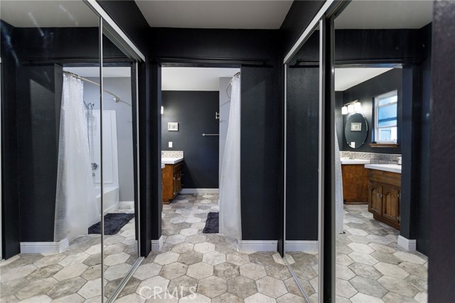 Detail Gallery Image 28 of 46 For 453 Davos, Crestline,  CA 92325 - 5 Beds | 2/1 Baths