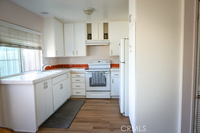 Detail Gallery Image 4 of 19 For 11223 Hood Way, Stanton,  CA 90680 - 3 Beds | 1/1 Baths