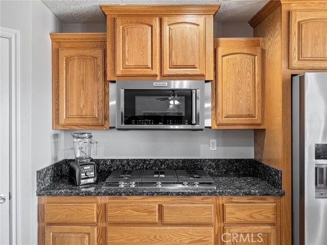 Detail Gallery Image 16 of 73 For 13850 Nightshade Rd, Apple Valley,  CA 92307 - 5 Beds | 5 Baths