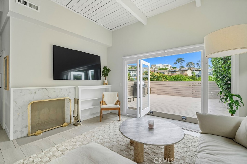 MLS #OC25234747 image #7