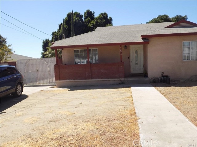 9896 Cypress Avenue, Fontana CA: https://media.crmls.org/medias/57c387d7-9095-4165-ae1b-a3099e988214.jpg