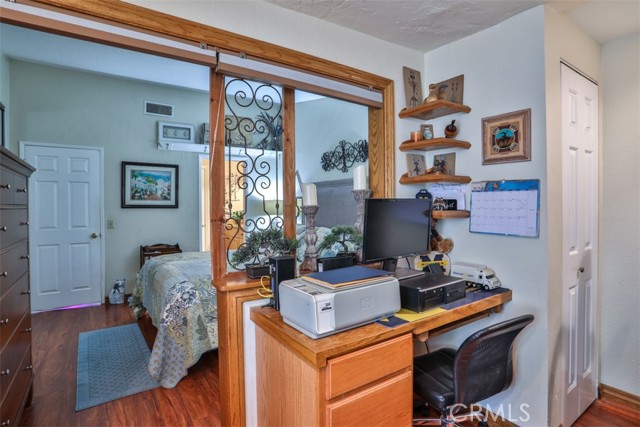 9793 Louise Way, Rancho Cucamonga CA: https://media.crmls.org/medias/57c41087-c8ac-4a68-be9a-521c5a74d374.jpg