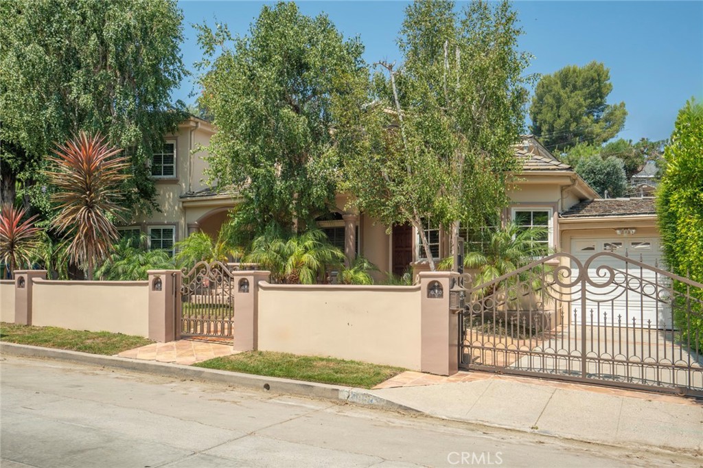 4063 Benedict Canyon Drive