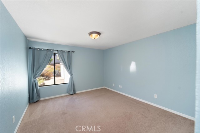520 Woodland Hills Drive, Escondido CA: https://media.crmls.org/medias/57c49737-72fd-4af1-9827-aed9bcd6108a.jpg