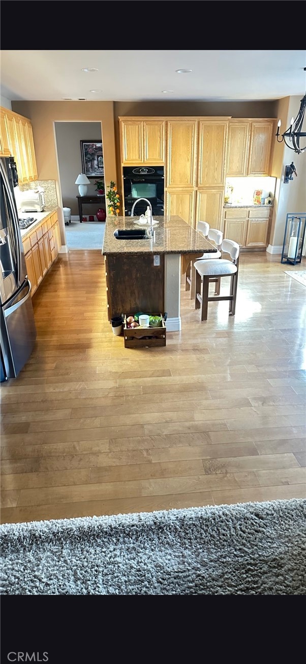 Detail Gallery Image 5 of 11 For 12286 Malahini, Victorville,  CA 92392 - 4 Beds | 4 Baths