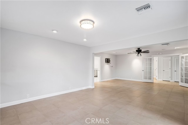 Detail Gallery Image 27 of 74 For 2755 W Avenue, Palmdale,  CA 93551 - 5 Beds | 3/1 Baths
