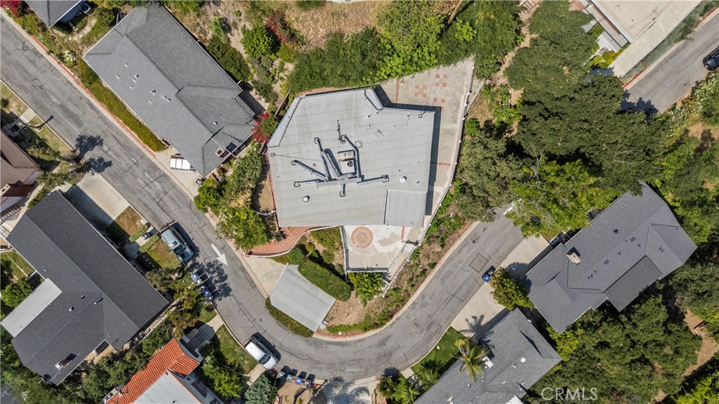 https://media.crmls.org/medias/57c5b544-b122-4b9d-8c7a-bddcdaf1806b.jpg?preset=X-Large