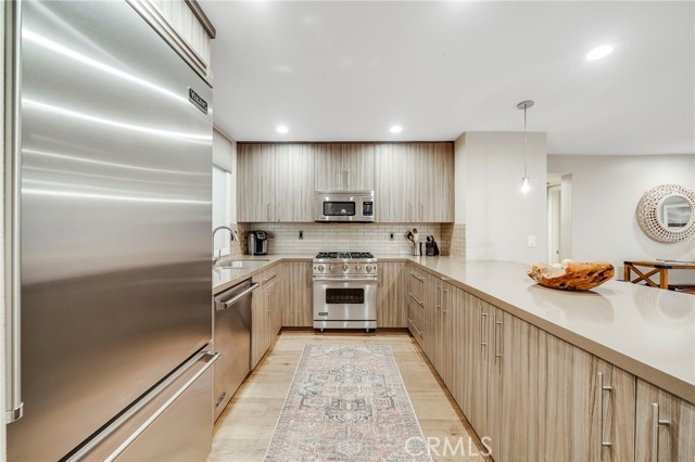 Detail Gallery Image 2 of 19 For 247 Calliope St, Laguna Beach,  CA 92651 - 3 Beds | 2 Baths
