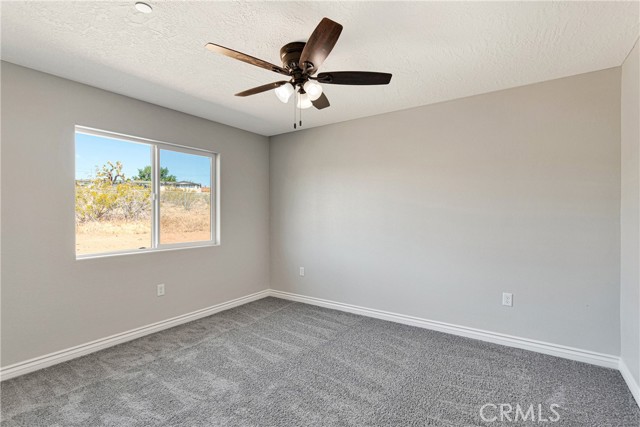 Detail Gallery Image 18 of 40 For 16614 Verano St, Hesperia,  CA 92345 - 4 Beds | 2/1 Baths