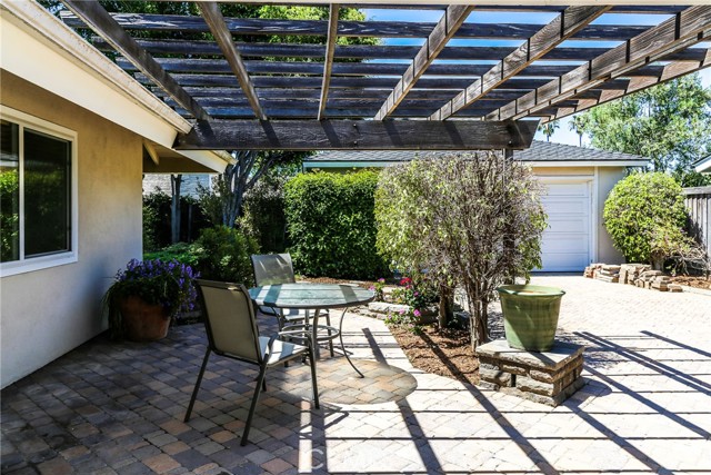 Detail Gallery Image 31 of 38 For 1507 Cumberland Ln, Newport Beach,  CA 92660 - 3 Beds | 2 Baths