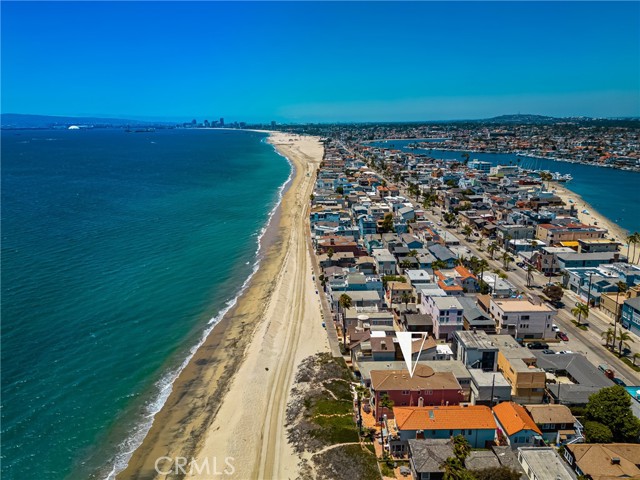 6915 E Seaside, Long Beach CA: https://media.crmls.org/medias/57c71a1a-f9f2-4f45-870e-6347d38ddbd2.jpg