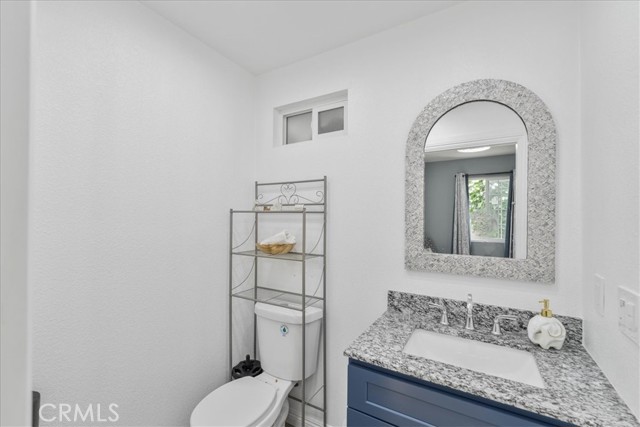 665 Larimore, La Puente CA: https://media.crmls.org/medias/57c73880-8024-4788-ad42-bd000ded5f51.jpg
