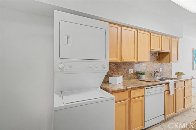 Detail Gallery Image 21 of 33 For 4915 Tyrone #126,  Sherman Oaks,  CA 91423 - 2 Beds | 2 Baths