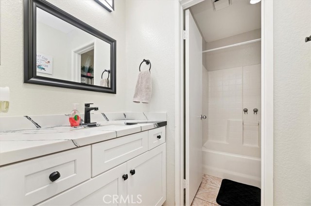 Detail Gallery Image 16 of 26 For 1327 Carriage Ln, Perris,  CA 92571 - 3 Beds | 2 Baths