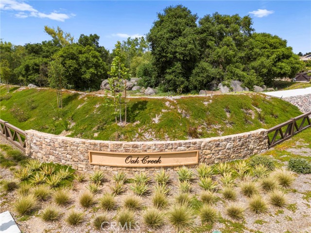 2569 Pasture Glen, Escondido CA: https://media.crmls.org/medias/57c88093-7157-4c13-a1e4-7fd108fffb4d.jpg