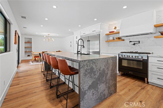 Detail Gallery Image 17 of 62 For 9120 Cleveland, Riverside,  CA 92503 - 5 Beds | 3/1 Baths