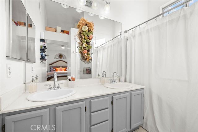 3009 Kaylyn, Lancaster CA: https://media.crmls.org/medias/57c96057-2a72-46f8-96dc-dd969cbe328e.jpg