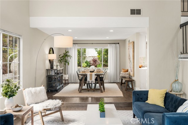 Detail Gallery Image 12 of 75 For 342 S Silverbrook Dr., Anaheim Hills,  CA 92807 - 5 Beds | 4 Baths