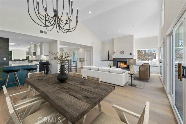 23625 Summit Drive, Calabasas CA: https://media.crmls.org/medias/57ca3410-df37-4450-99de-114ee47c80d6.jpg