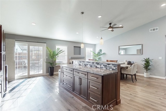 Detail Gallery Image 18 of 58 For 1805 Whispering Oaks Dr, Yuba City,  CA 95991 - 4 Beds | 2 Baths