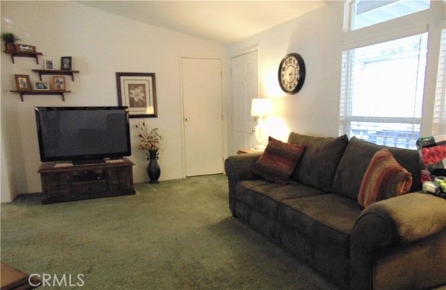 Detail Gallery Image 8 of 18 For 165 Casa Grande Dr, Red Bluff,  CA 96080 - 3 Beds | 2 Baths