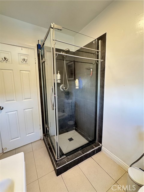 337 Lime, Long Beach CA: https://media.crmls.org/medias/57cb499d-942e-4319-b840-920907bf8dd5.jpg