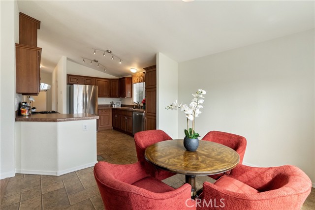 Detail Gallery Image 12 of 64 For 1704 Garnette Dr, San Luis Obispo,  CA 93405 - 3 Beds | 2 Baths