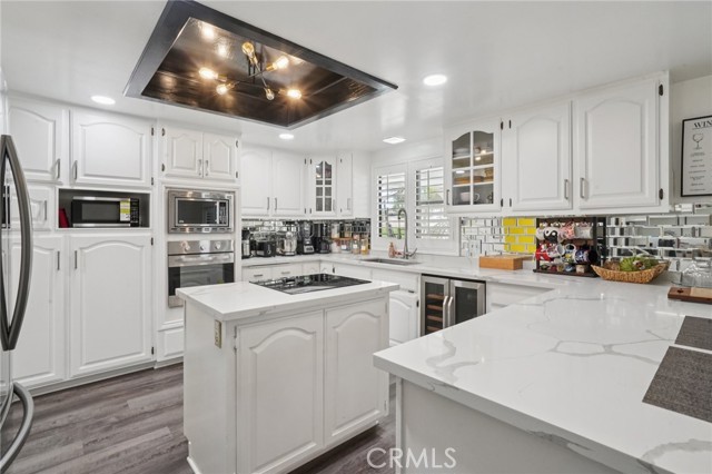 Detail Gallery Image 16 of 65 For 14753 Blue Grass Dr, Helendale,  CA 92342 - 3 Beds | 3 Baths