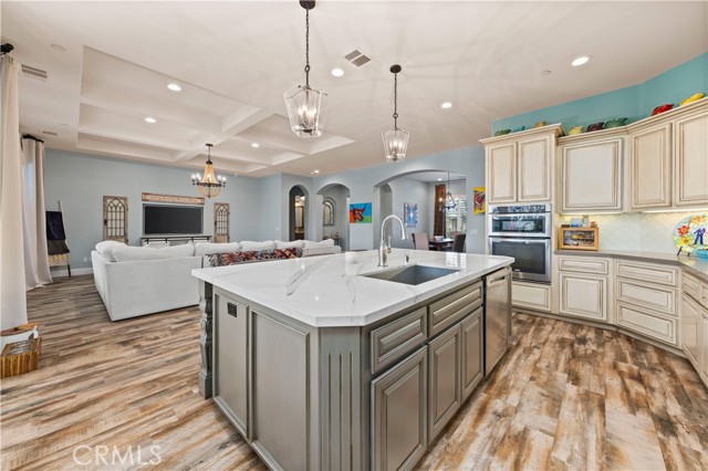 15521 Georges Letour Avenue, Bakersfield CA: https://media.crmls.org/medias/57d016c2-4b1c-4b87-ba3b-2ff6706b86ea.jpg