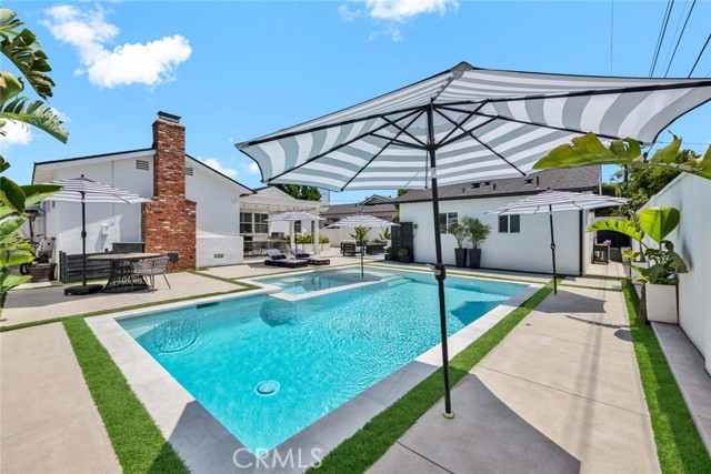 1402 E Rose Avenue, Orange CA: https://media.crmls.org/medias/57d093ca-83f7-4f9f-8192-0368f488e02d.jpg