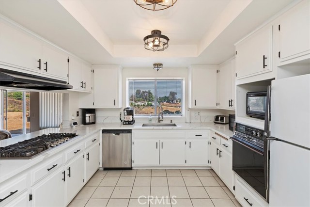 20061 Lounsberry Road, Perris CA: https://media.crmls.org/medias/57d1bf81-f8b0-4b99-8b4a-b6f94ee253a6.jpg